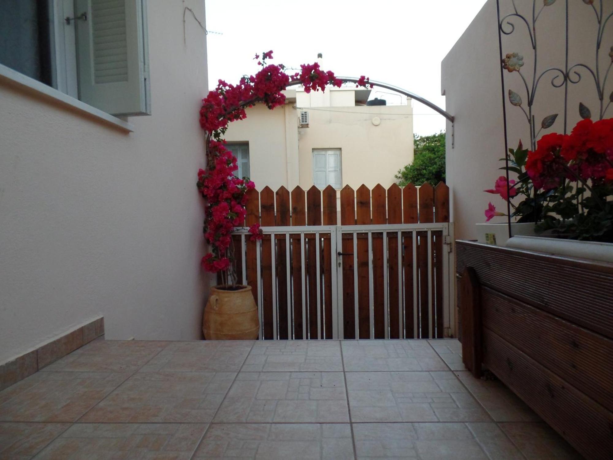 Ellis Home With Private Entrance And Nice Veranda La Canea Exterior foto